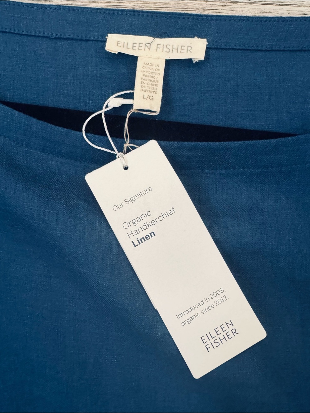 Eileen Fisher Denim Blue Bateau NK TOP Large organic linen NWT - Picture 4 of 6